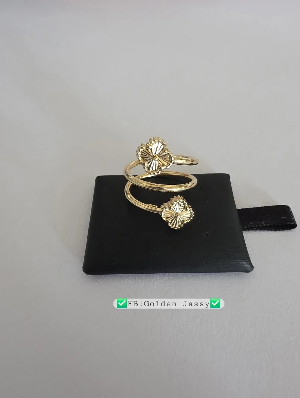 18K Real Gold Spiral Clover Ring 6